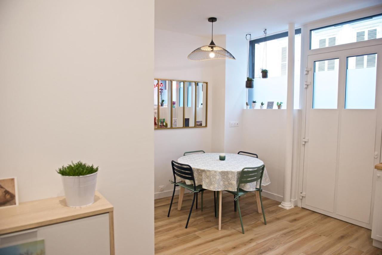Charming Parisian Apartment With Air Conditioning - Climatisation & 2 Bedrooms - Batignolles Paris Eksteriør bilde